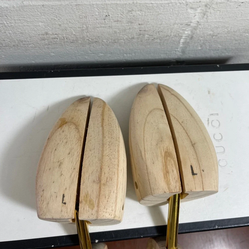 Cheaney Wood Shoe Trees Natural‎ Split Toe Gold Tone Hardware Size L UK 10 – 11